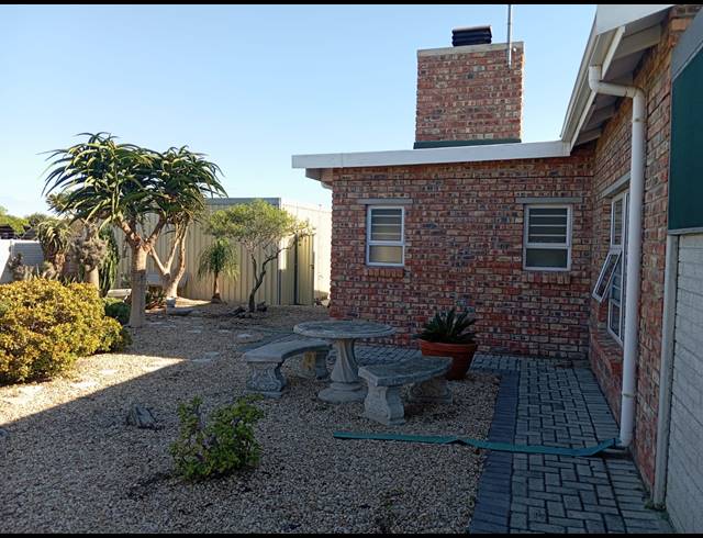 3 BEDROOM FREESTANDING TO LET IN CANNONVILLE